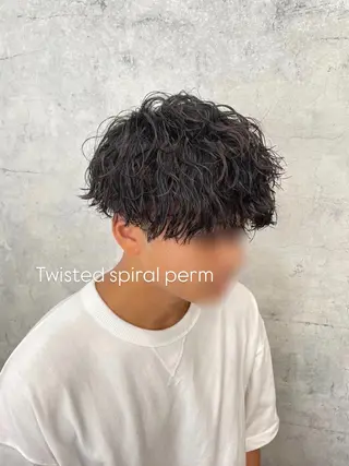 パーマ メンズ limitみづき🌙 ブリーチカラーのヘアスタイル