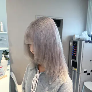 セミロング カラー 🪄池袋ハイトーン 🪄ブリーチカラーのヘアスタイル