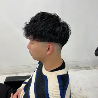 ショート パーマ 豊崎 佑輔のヘアスタイル