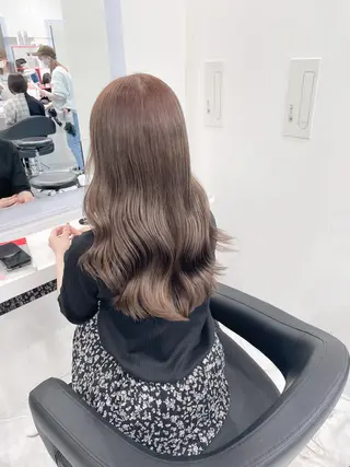 セミロング カラー ヘアアレンジ Ella所属・nana【艶髪】/ レイヤー/縮毛矯正のヘアスタイル