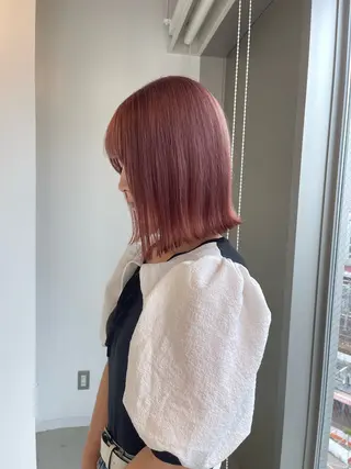 ミディアム 店長　MANAMI ／ブリーチ／骨格ボブのヘアスタイル