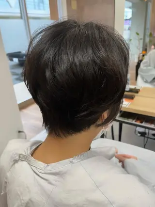 ショート 坂田 優子のヘアスタイル