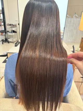 ロング ガレリア  名駅オーキッドGビル店所属・名駅／艶髪ストレート ／ヘッドスパ／伴怜奈のヘアスタイル