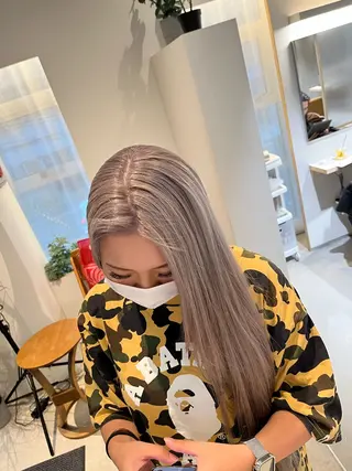 ロング カラー 艶髪ブリーチ/レイヤ ー/竹本幸希のヘアスタイル