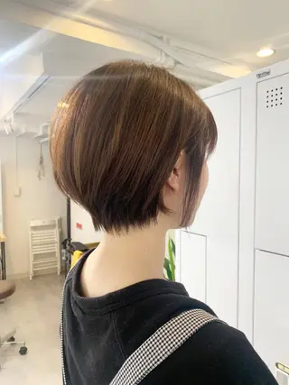 ショート レイヤー×縮毛矯正 深見 拓のヘアスタイル