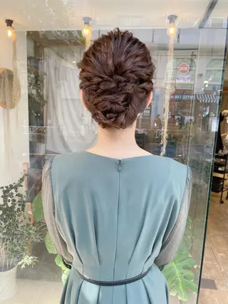 セミロング ヘアアレンジ ヘアアレンジ にいた　かづしげのヘアスタイル