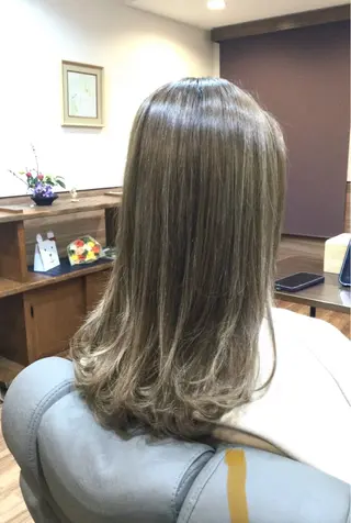 ロング カラー Annon プライベートサロンのヘアスタイル