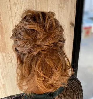 ミディアム ヘアアレンジ 岡村 真子のヘアスタイル