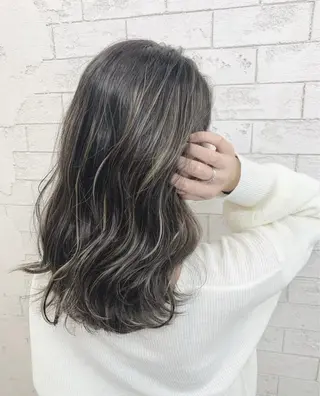 ロング 韓国風透明感カラー 💎YUI💎のヘアスタイル