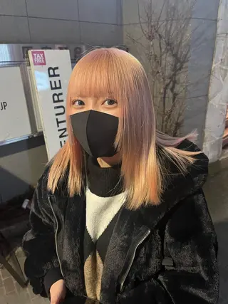 セミロング カラー ヘアアレンジ 🩶【推しハイトーン 】yuzu🩶のヘアスタイル