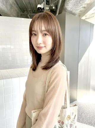 ミディアム カラー イサミ カズヒロのヘアスタイル