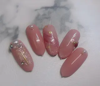 ネイル ネイルサロンエクラ 🫧Shizukaのネイルデザイン