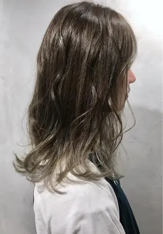 ミディアム NICHE HAIR所属・🤎NICHE 🤎 🌈坂口拓斗🌈のヘアスタイル