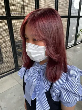 ミディアム 大内 志穂のヘアスタイル