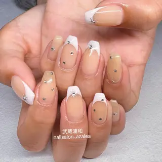 ネイル R inのネイルデザイン