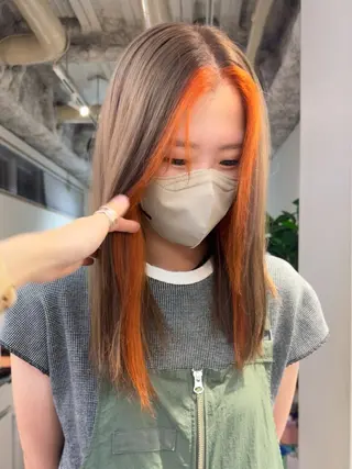 セミロング カラー レイヤー/顔周り /いいぬまみかのヘアスタイル