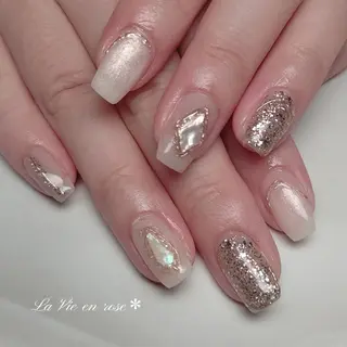 ネイル ラヴィアン ローズのネイルデザイン