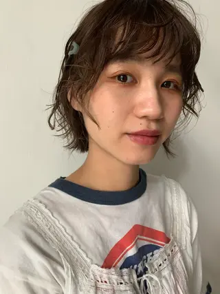 ショート Asti blanche所属・ブリーチなしWカラー /地毛風/小林凪沙のヘアスタイル