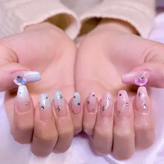 ネイル nail salon e'mu💐のネイルデザイン