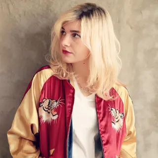 セミロング カラー REM 上大岡所属・サトウ .のヘアスタイル