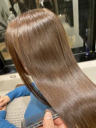 ロング 深夜まで営業中‼️ レム髪質改善のヘアスタイル