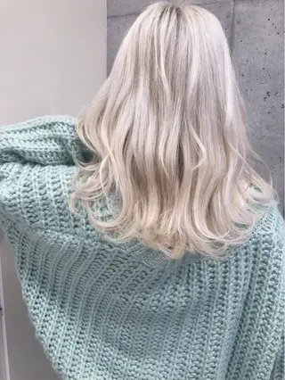 ロング カラー 🫧透明感カラー🫧 海田駅❄️Nao❄️のヘアスタイル