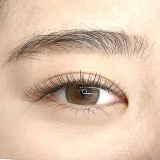 eyelist AYAの眉毛・アイブロウイメージ