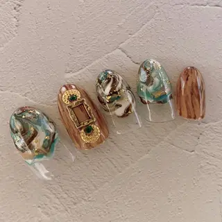 ネイル f'bloom  L’ecrinのネイルデザイン