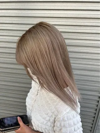 ロング カラー 🩷愛咲🩷レイヤー /透明感カラーのヘアスタイル