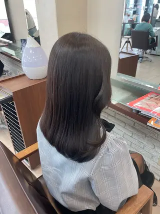 セミロング HIKARI🐈‍⬛ レイヤー×デザインのヘアスタイル