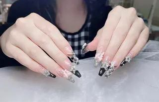 ネイル NIE MoMoのネイルデザイン