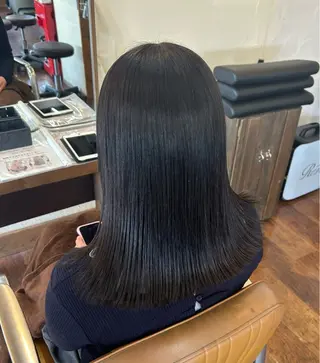 カラー 木戸 彩乃のヘアスタイル