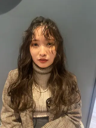 ロング 松尾 美南海のヘアスタイル