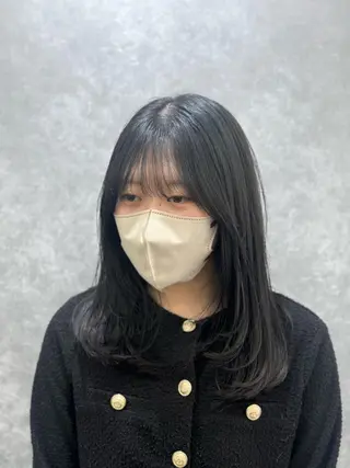 ミディアム カラー 🕯コバ/レイヤー/ 美髪縮毛🕯のヘアスタイル