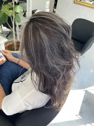 ロング カラー 穐山 翔のヘアスタイル