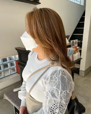 ロング 明石 歩樹のヘアスタイル