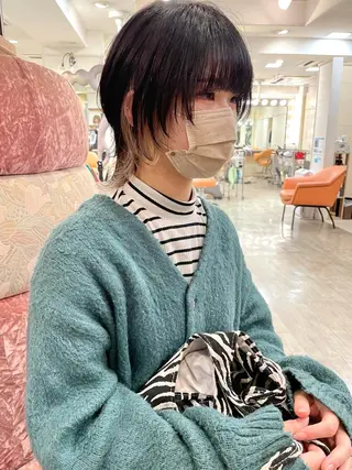 ミディアム 🐺高椋 海/ウルフ/レイヤーのヘアスタイル