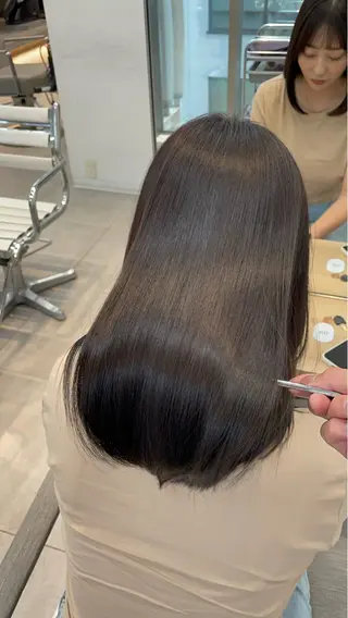 ミディアム ✨髪質改善✨美髪 矯正🫧小泉のヘアスタイル