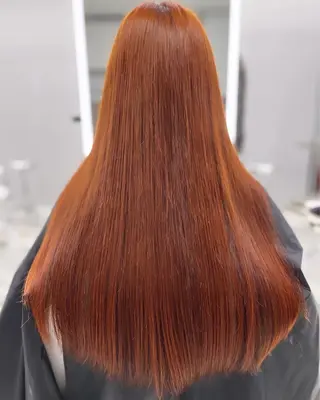 ロング カラー 透明感ミルクティー✨ 西澤 ジュンヤのヘアスタイル