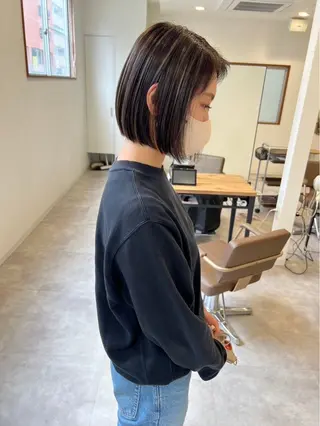 ショート カラー 白髪ぼかしハイライト レイヤー川口　元気のヘアスタイル