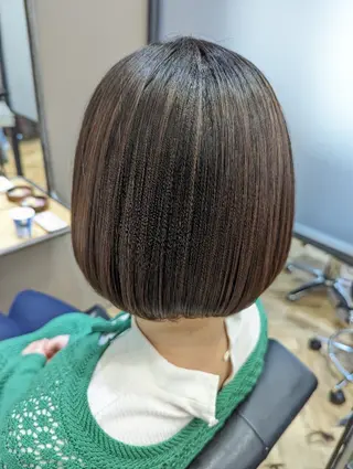 ショート カラー ✨METEO導入店✨ 髪質改善×縮毛矯正のヘアスタイル