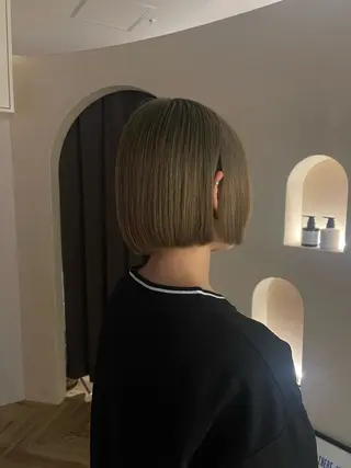 ミディアム カラー layer・bob カット/ YURIのヘアスタイル