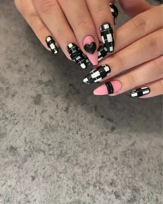 ネイル m-nail所属・m-nail 🌙minamiのネイルデザイン
