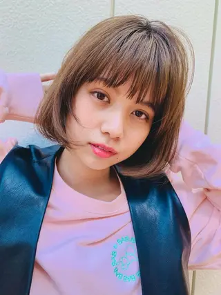 ミディアム Ｖｉｏｔ  銀座 樋口 桃佳のヘアスタイル