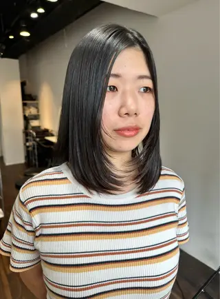 ミディアム 艶髪カラー/レイヤ ー支持No.1renのヘアスタイル