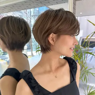 ショート グレージュ/レイヤー ふうか　渋谷のヘアスタイル