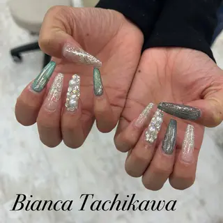 ネイル Bianca 立川店 小川のネイルデザイン