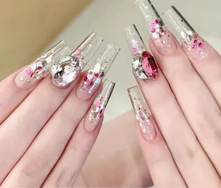 ネイル D-BEAUTY Nailsalonのネイルデザイン