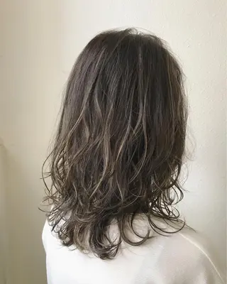 ミディアム カラー メンズカット特化柏駅 徒歩3分LOUのヘアスタイル