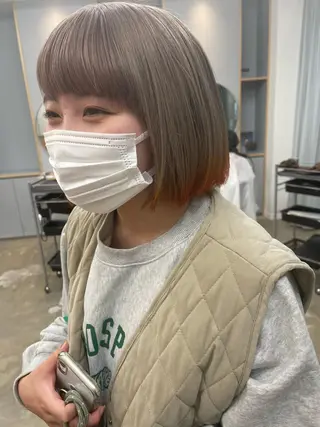 ショート カラー pole/apartment所属・💓パーマ，💗 レイヤーカットのヘアスタイル